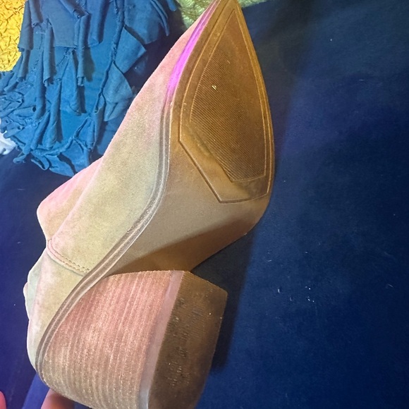 STEVE MADDEN Women's Tan Ankle boot with cut out Sz 8 - Picture 6 of 6